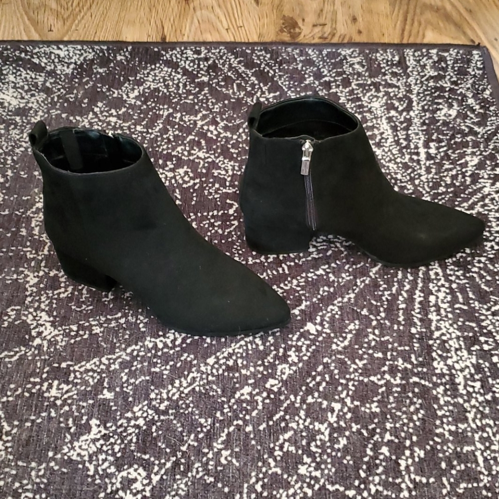Target a new day Black Valerie Booties